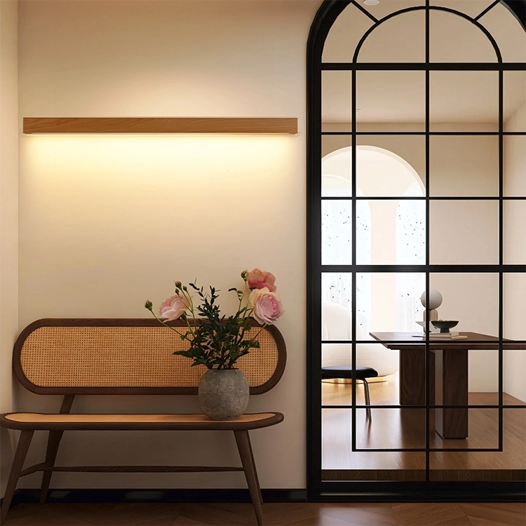 simple wood wall lamp​